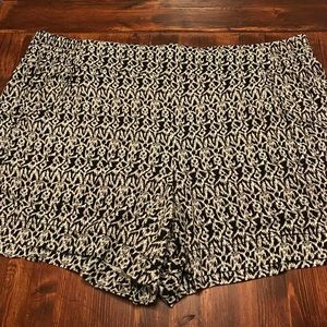 Lightweight shorts
